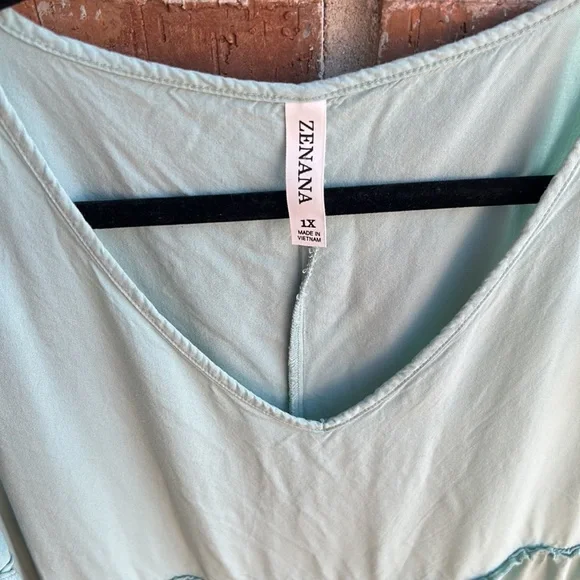 ZENANA Ladies 1X Mint Tiered Tunic or Minidress w/slight ruffles - Picture 3 of 8